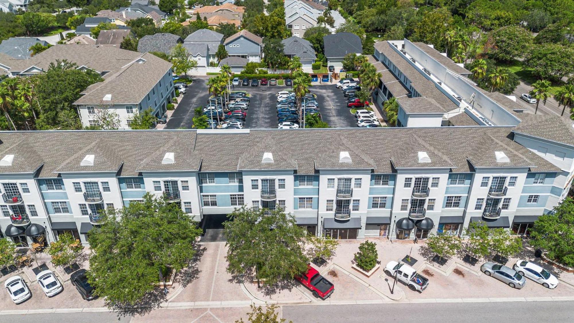 Chic 2br2ba- Minutes To Airport & Westchase #3 Apartment Tampa