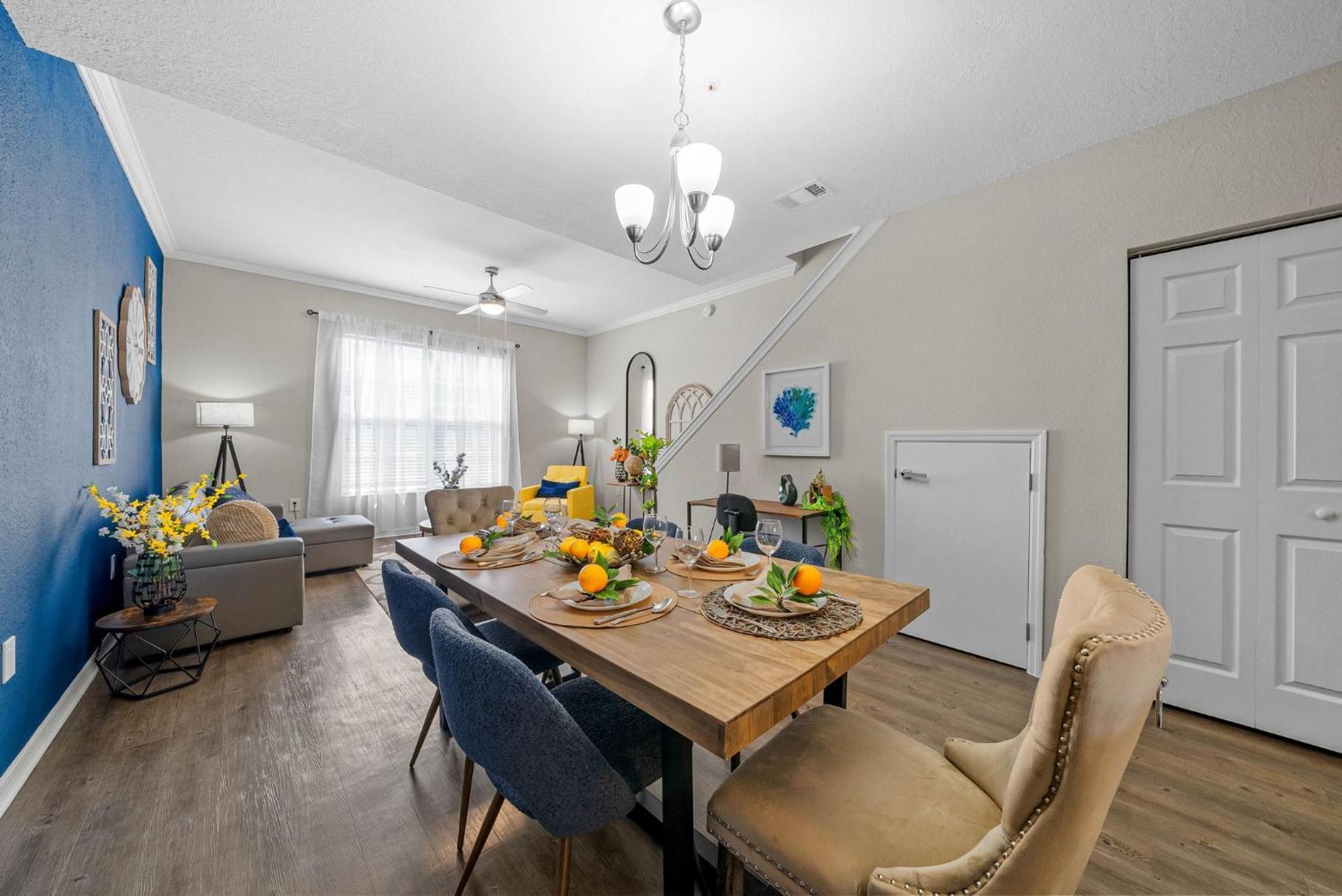 Chic 2br2ba- Minutes To Airport & Westchase #3 Apartment Tampa