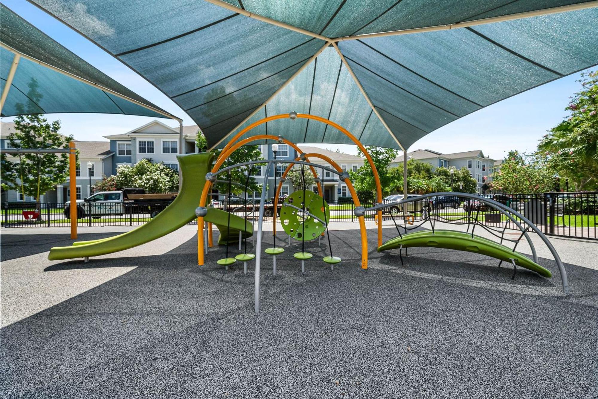 Chic 2br2ba- Minutes To Airport & Westchase #3 *